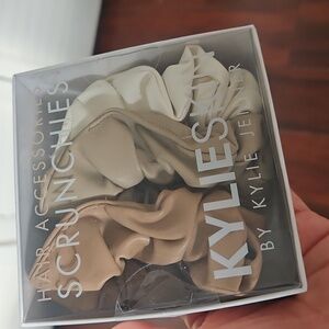 Kendall & Kylie Neutral Tone Scrunchies